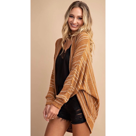 SOLD! HOST PICK 12/16 🆕 Striped Cardigan - Picture 5 of 6